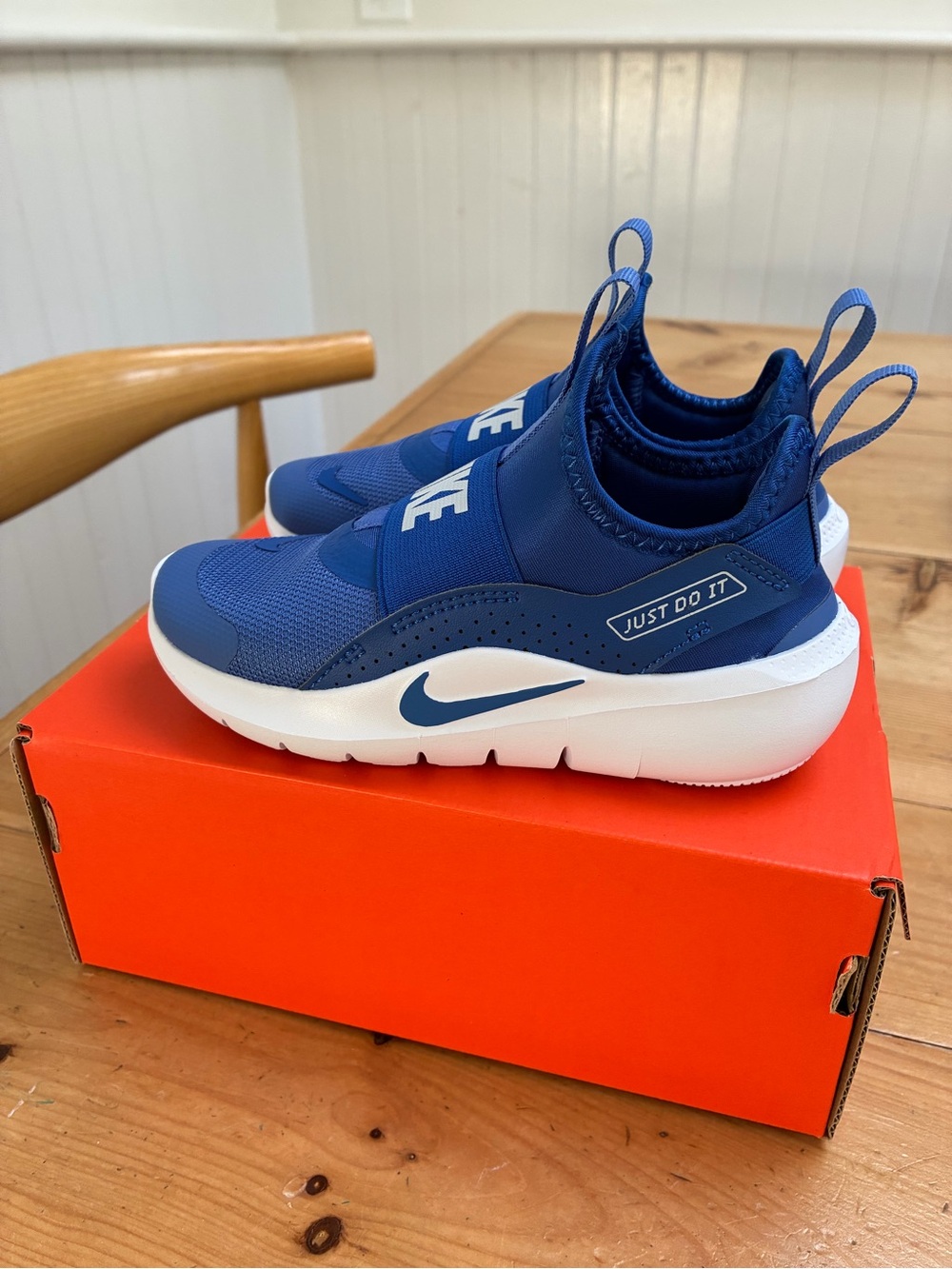 Brand new in box Nike Flex Runner size 10.5 kids